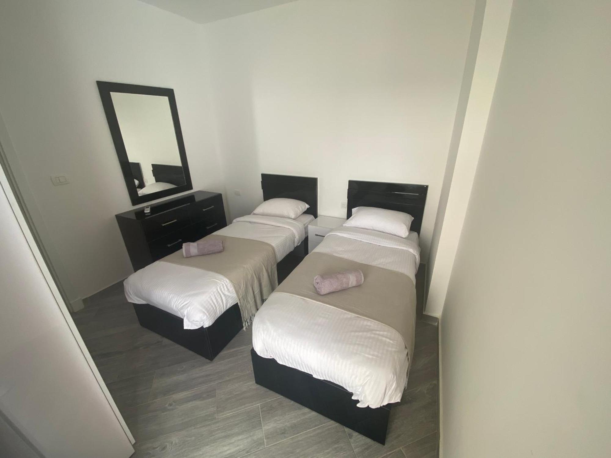Sanctuary Sunlit Hurghada Haven With 4 Pools, Rooftop Sunsets & Gourmet Bites Steps Away Eksteriør billede