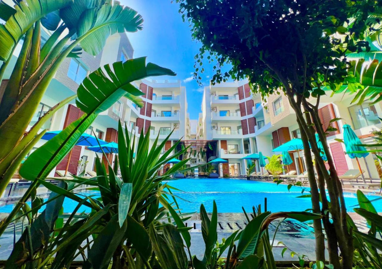 Sanctuary Sunlit Hurghada Haven With 4 Pools, Rooftop Sunsets & Gourmet Bites Steps Away Eksteriør billede