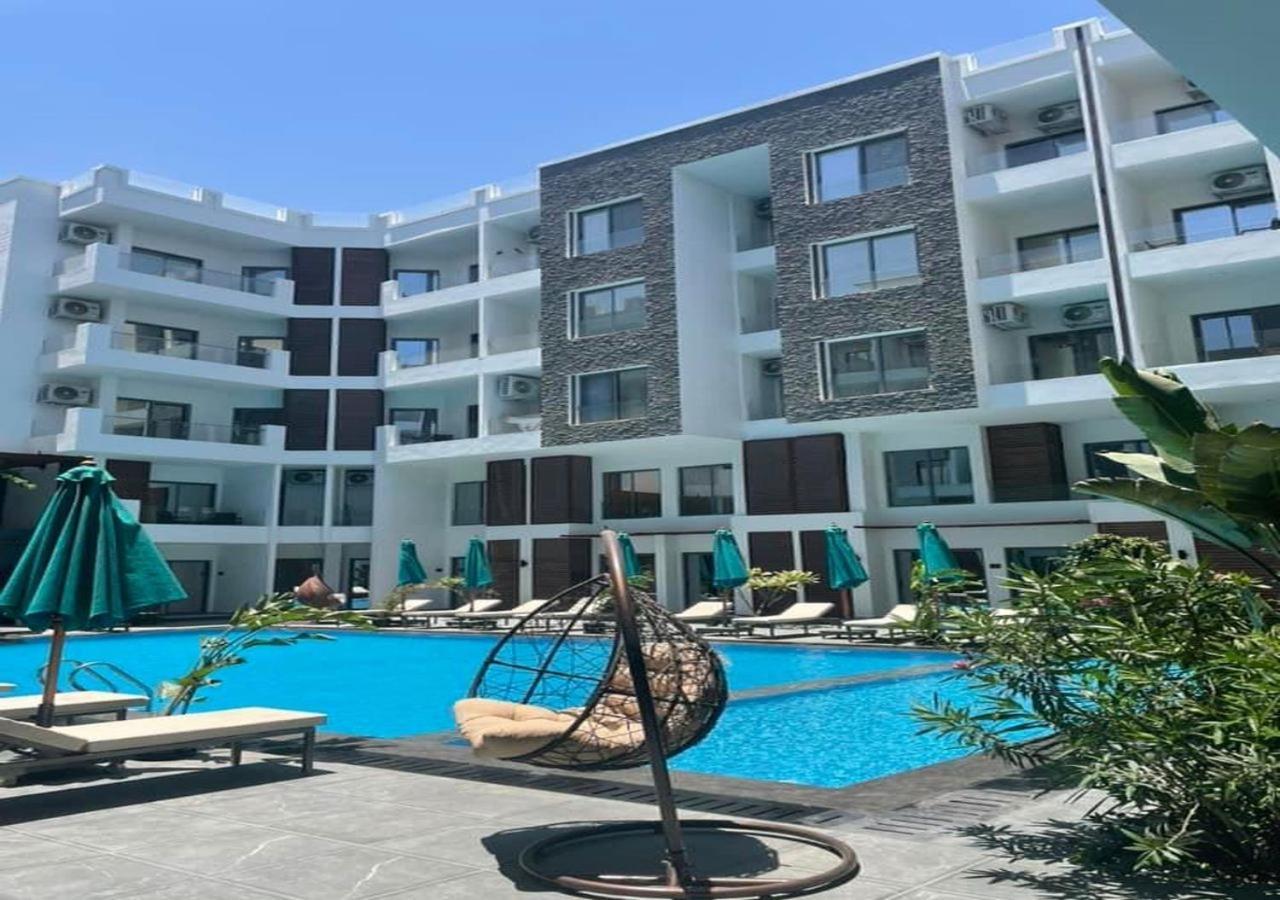 Sanctuary Sunlit Hurghada Haven With 4 Pools, Rooftop Sunsets & Gourmet Bites Steps Away Eksteriør billede